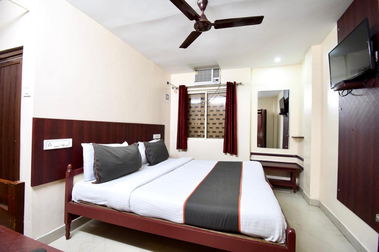 Hotel Rajdhani Bhubaneswar Esterno foto