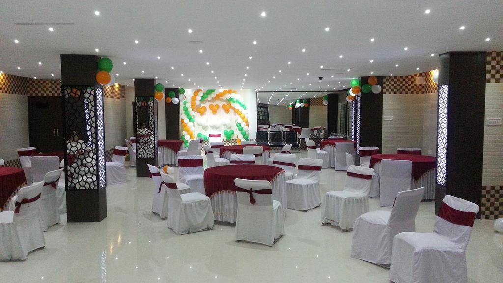 Hotel Rajdhani Bhubaneswar Esterno foto