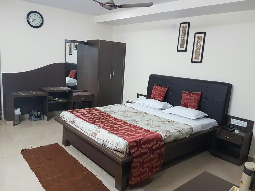 Hotel Rajdhani Bhubaneswar Esterno foto