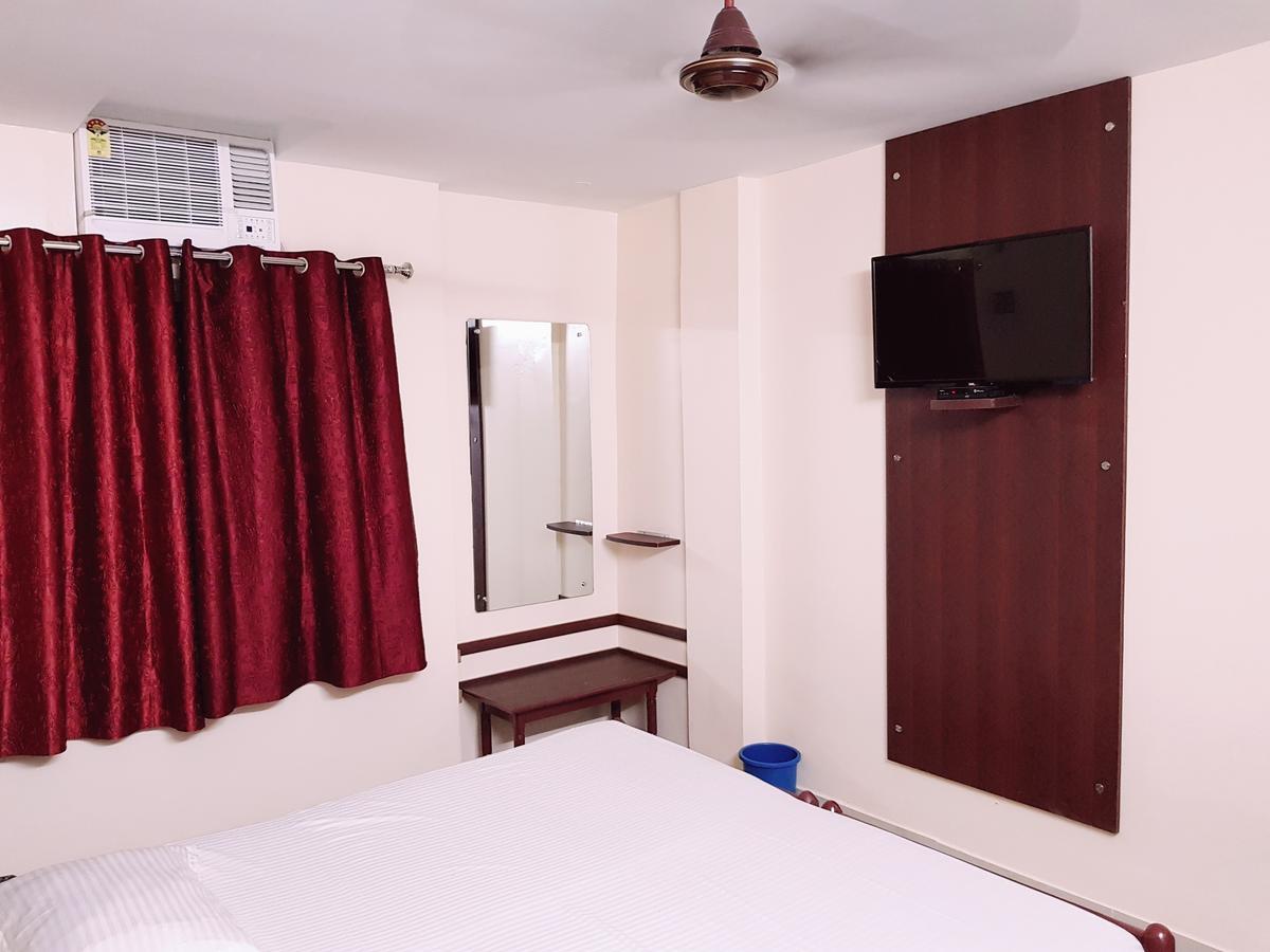 Hotel Rajdhani Bhubaneswar Esterno foto